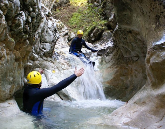  Canyoning in Les Ecouges 